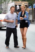 Алек Болдуин (Alec Baldwin) steps out of His Apartment with his daughter Ireland Baldwin in new York 21.06.2012 (16xHQ) Ccccc7202404628